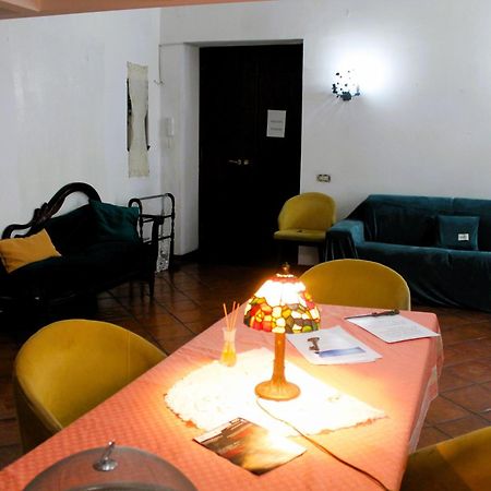 La Casa Incantata Неаполь Экстерьер фото